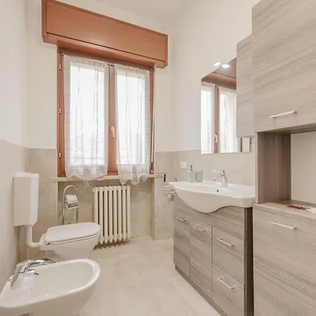 Apartment Casa Rivoli - Private Garden & Free Parking *